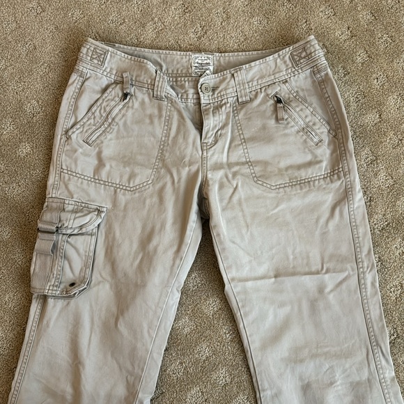 Vintage Aeropostale, size 9/10 L, low rise, khaki cargo pants - Picture 4 of 5